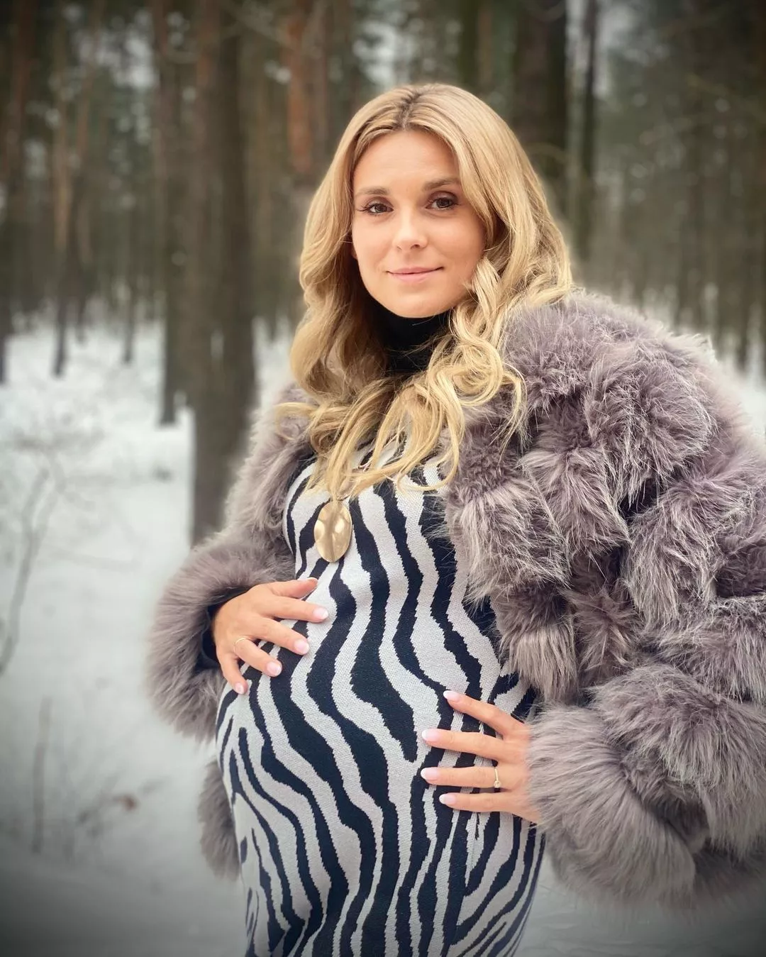 Żona Sławomira w ciąży? Kajra pokazała zaokrąglony brzuszek NIESPODZINKA - fani gratulują! 